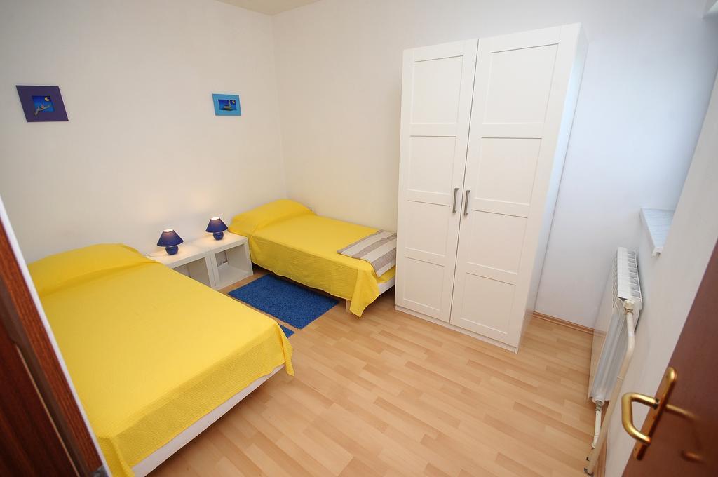 Ferienwohnung Apartament Vv Pula Zimmer foto