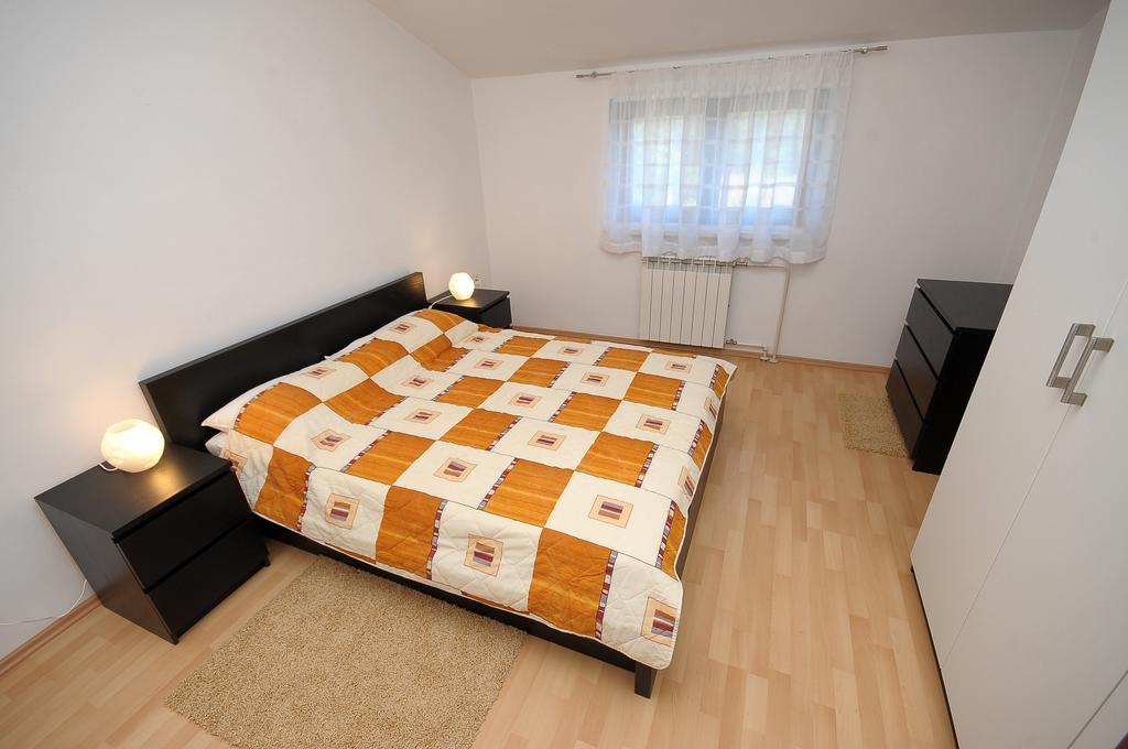 Ferienwohnung Apartament Vv Pula Zimmer foto